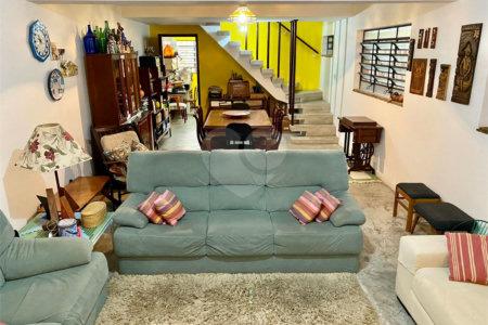 Sobrado à venda com 3 quartos, sendo 1 suíte, em Vila Paulicéia, São Paulo, SP