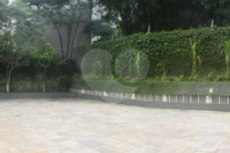 Apartamento à venda com 3 suítes em Vila Morumbi, São Paulo, SP