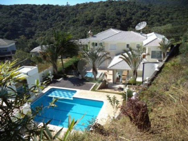 Casa em condomínio à venda com 3 suítes em Serra da Cantareira, Mairiporã, SP