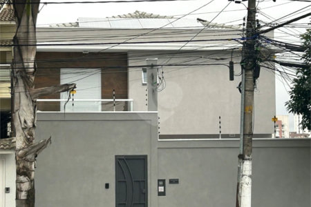 Sobrado à venda com 3 quartos, sendo 1 suíte, em Santa Teresinha, São Paulo, SP