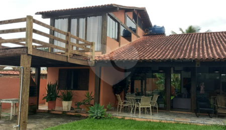 Casa à venda com 5 quartos, sendo 4 suítes,  em Praia Rasa, Armação dos Búzios, RJ