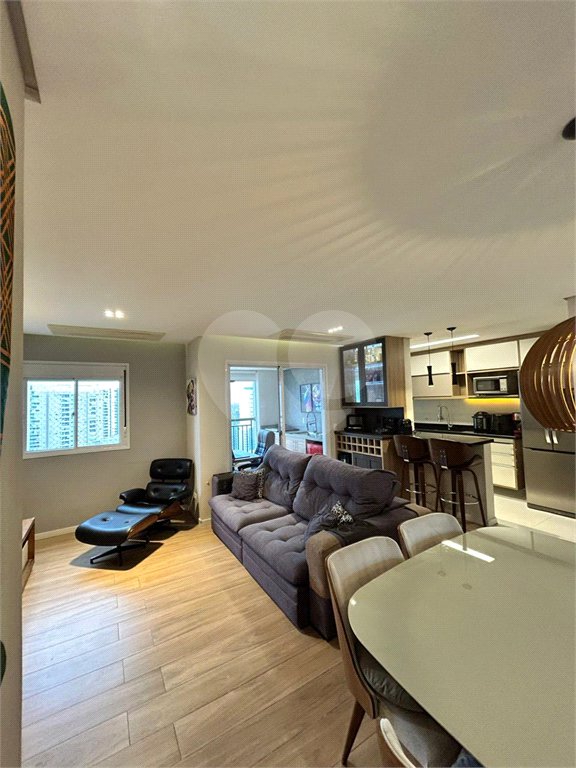 Apartamento à venda com 2 quartos, sendo 1 suíte, em Parque Reboucas, São Paulo, SP