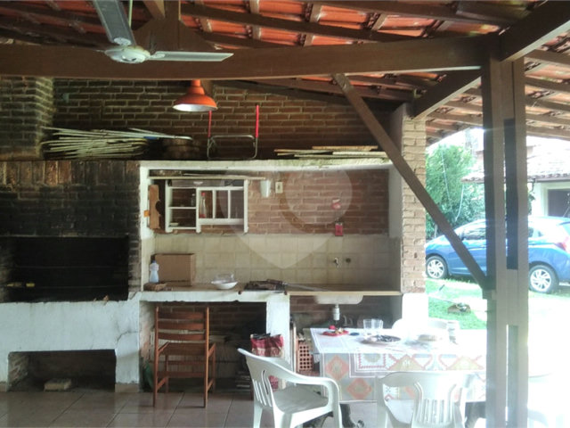 Casa à venda com 5 quartos, sendo 3 suítes,  no condomínio Alpes da Cantareira, Mairiporã - SP