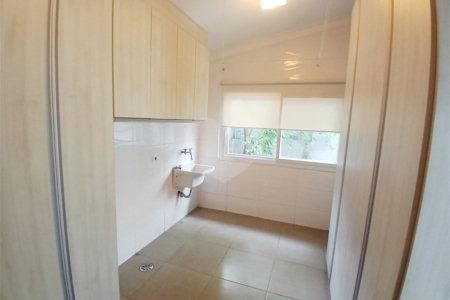 Casa Térrea à venda com 3 suítes em Anchieta, São Bernardo do Campo, SP