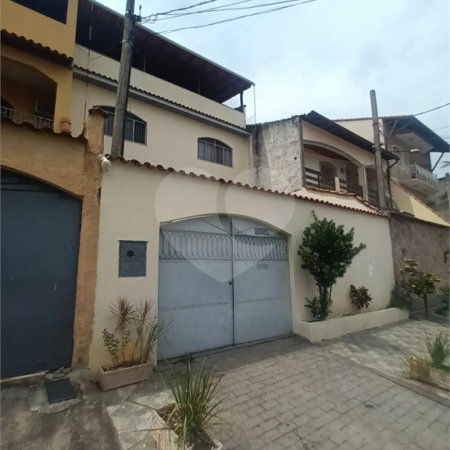 Casa à venda com 2 quartos, sendo 1 suíte, no condomínio Parque Central, Rio de Janeiro - RJ