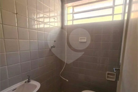 Casa à venda com 4 quartos, sendo 1 suíte,  em Jardim Trussardi, São Paulo, SP