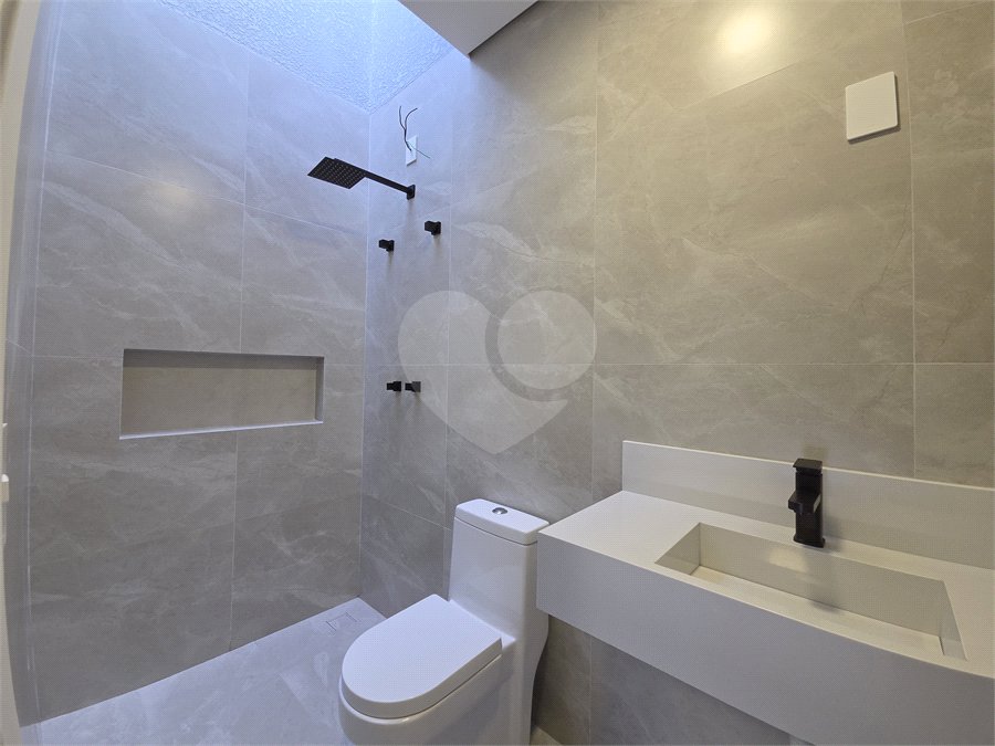 Casa à venda com 3 suítes no condomínio Helena Maria, Sorocaba - SP