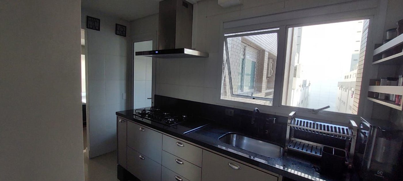 Apartamento com 3 dormitórios à venda, 100 m² por R$ 1.450.000,00 - José Menino - Santos/SP