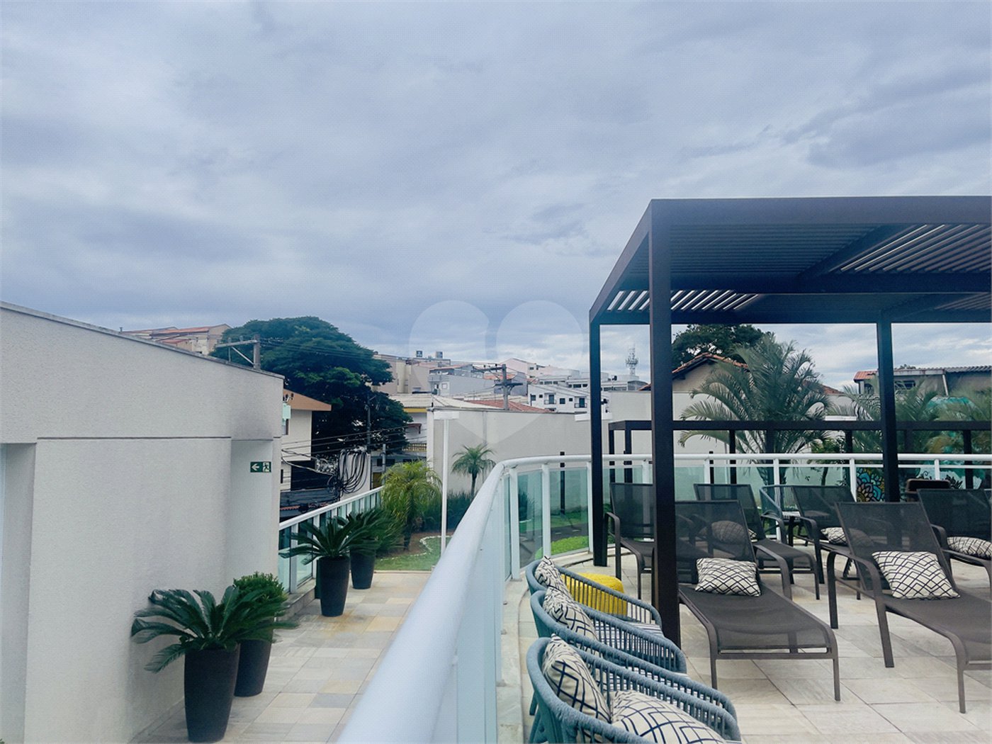 Apartamento à venda com 2 suítes em Vila Scarpelli, Santo André, SP