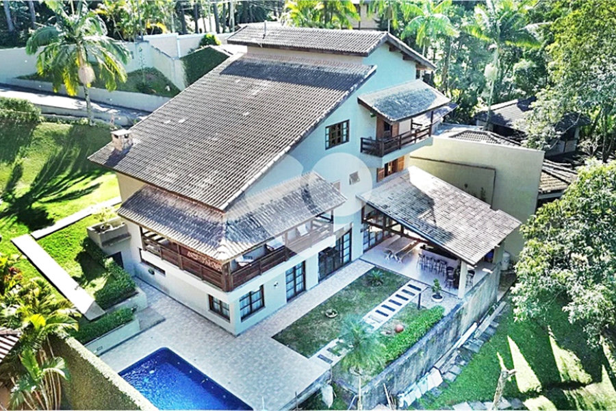 Casa à venda com 3 quartos no condomínio Alpes da Cantareira, Mairiporã - SP