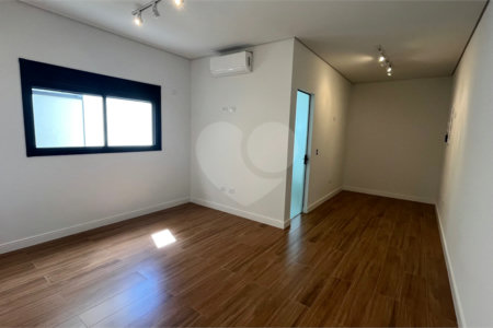 Casa Térrea à venda com 3 suítes em Nova Gardênia, Atibaia, SP