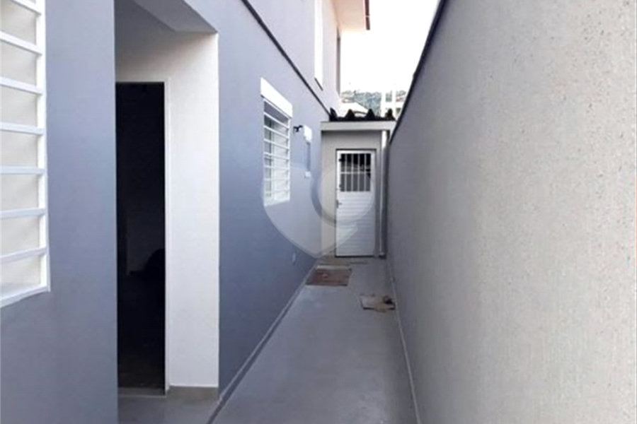 Sobrado à venda com 4 quartos, sendo 3 suítes,  em Tremembé, São Paulo, SP