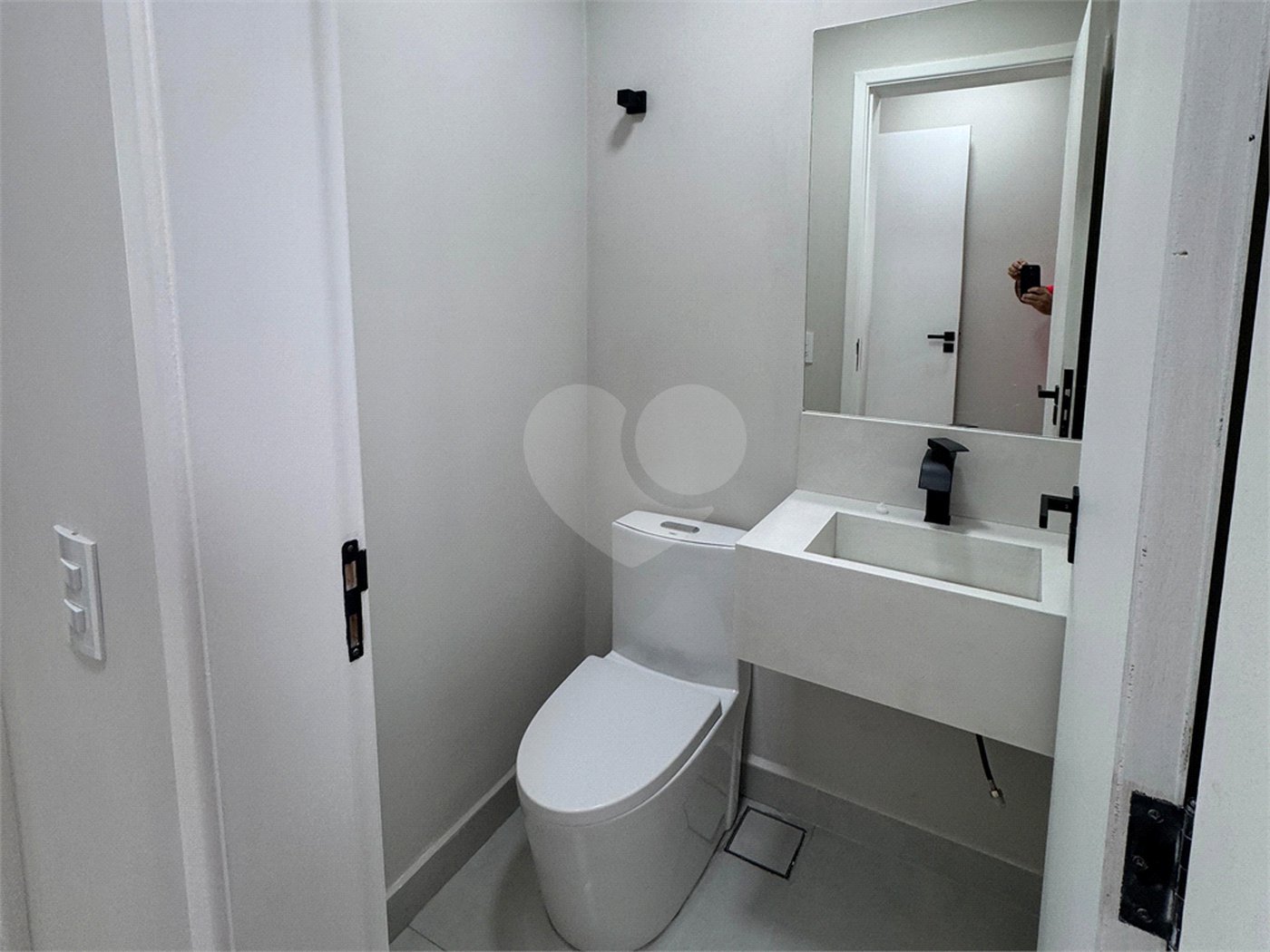 Casa à venda com 3 quartos, sendo 1 suíte, no condomínio Reserva Ipanema I, Sorocaba - SP