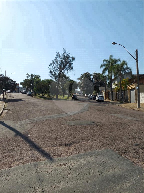 Casa à venda com 3 quartos em Jardim Vila Rosa, Valinhos, SP