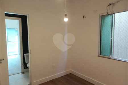 Casa à venda com 3 quartos, sendo 1 suíte, no condomínio Paraíso Classe A, Rio de Janeiro - RJ