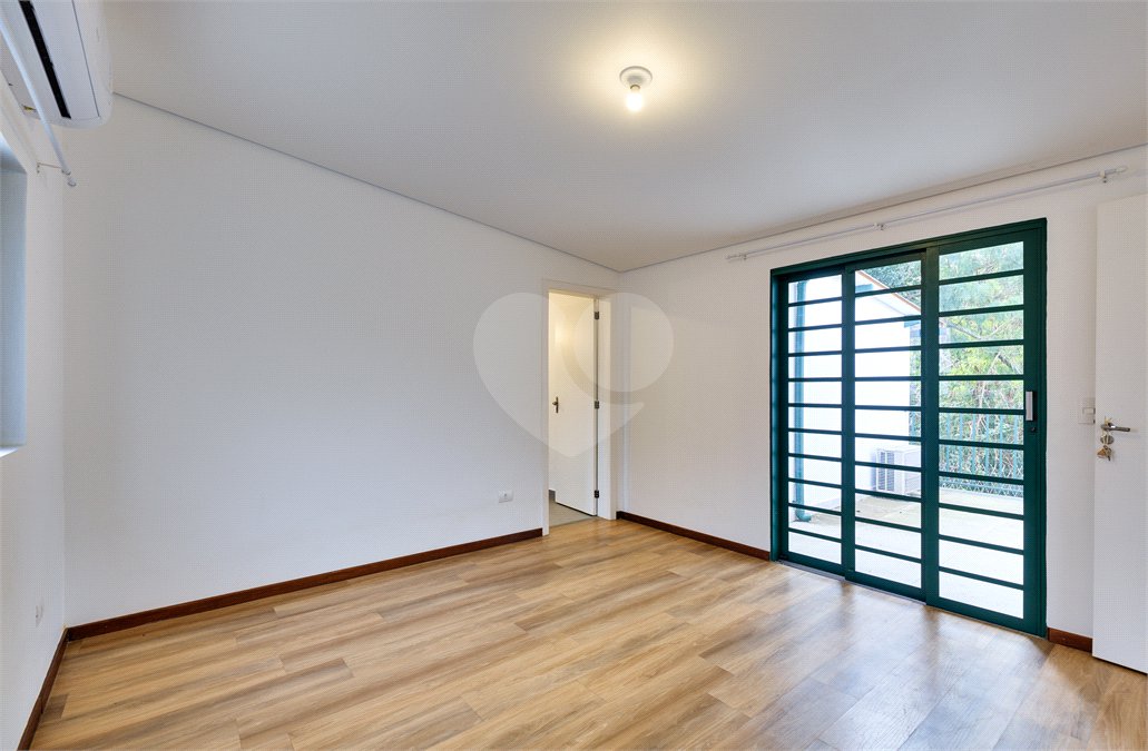 Casa para alugar com 5 quartos, sendo 3 suítes,  em Chácara Monte Alegre, São Paulo, SP