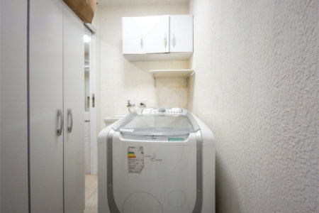 Casa à venda com 2 quartos, sendo 1 suíte, em Vila Mariana, São Paulo, SP