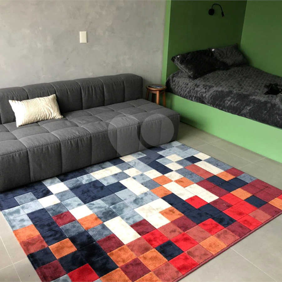 Vendo apartamento todo reformado em prédio novo por arquiteta internacional, porteira fechada e rend
