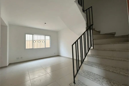 Casa à venda com 2 suítes no condomínio Residencial DI Luca, São Paulo - SP