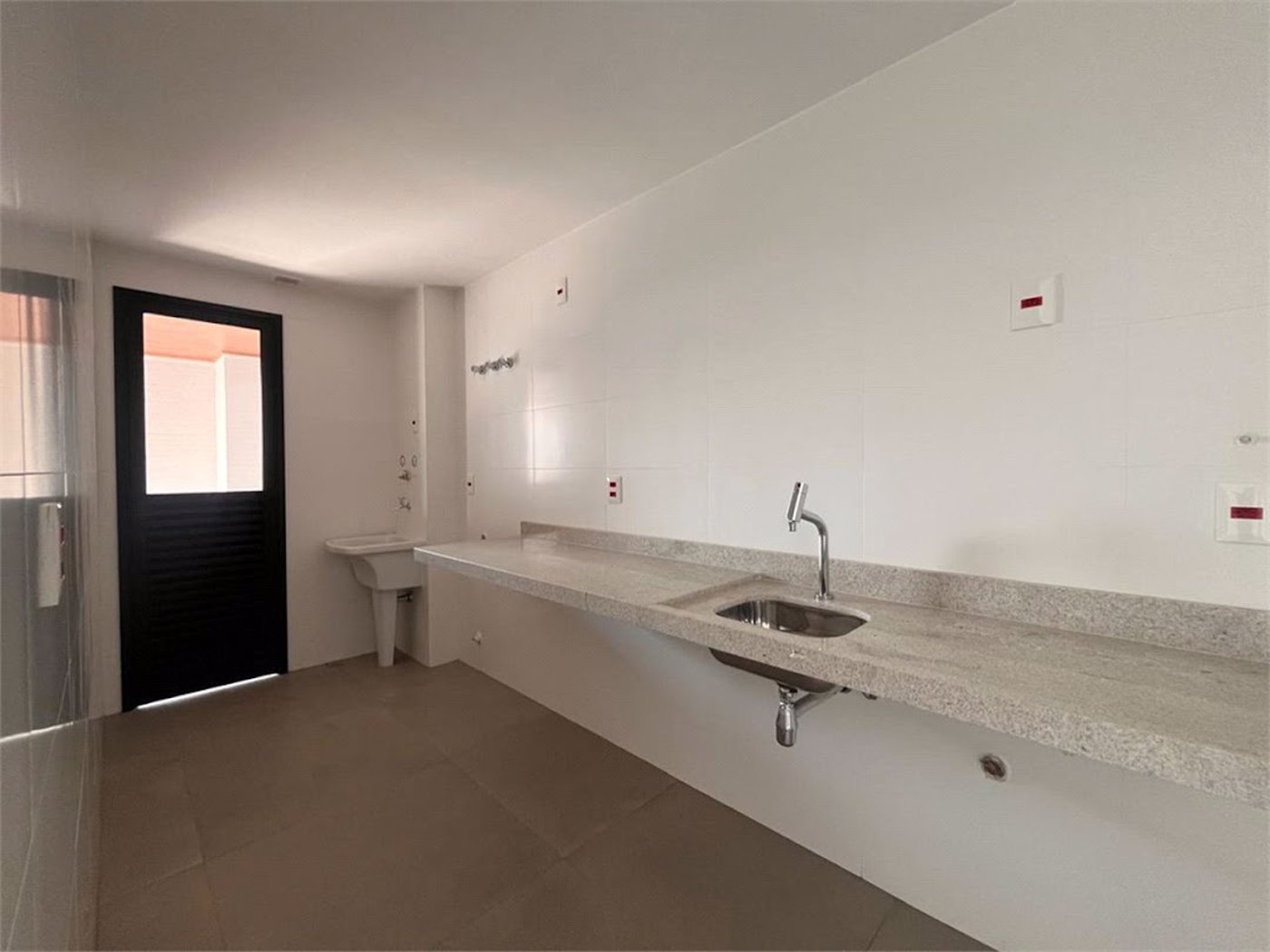 Apartamento com 2 dormitórios à venda, 83 m² por R$ 1.200.000,00 - Boqueirão - Santos/SP