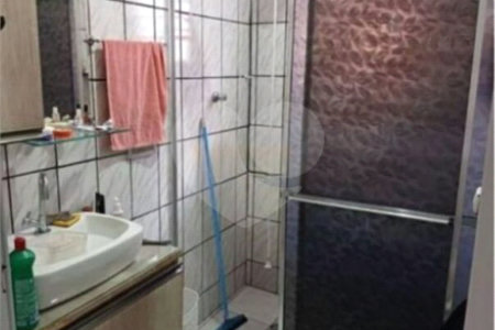 Sobrado à venda com 4 quartos em Cidade Kemel, Poá, SP