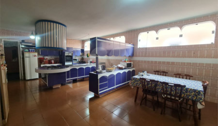 Casa Térrea à venda com 4 suítes em Interlagos, São Paulo, SP