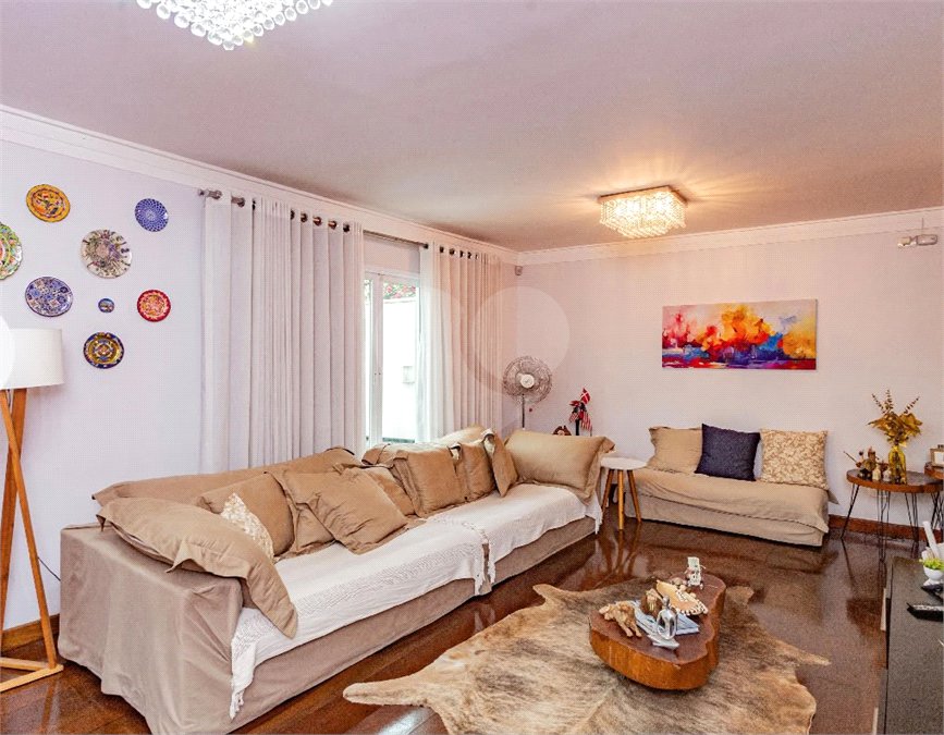 Casa á venda - Saúde alto padrão
