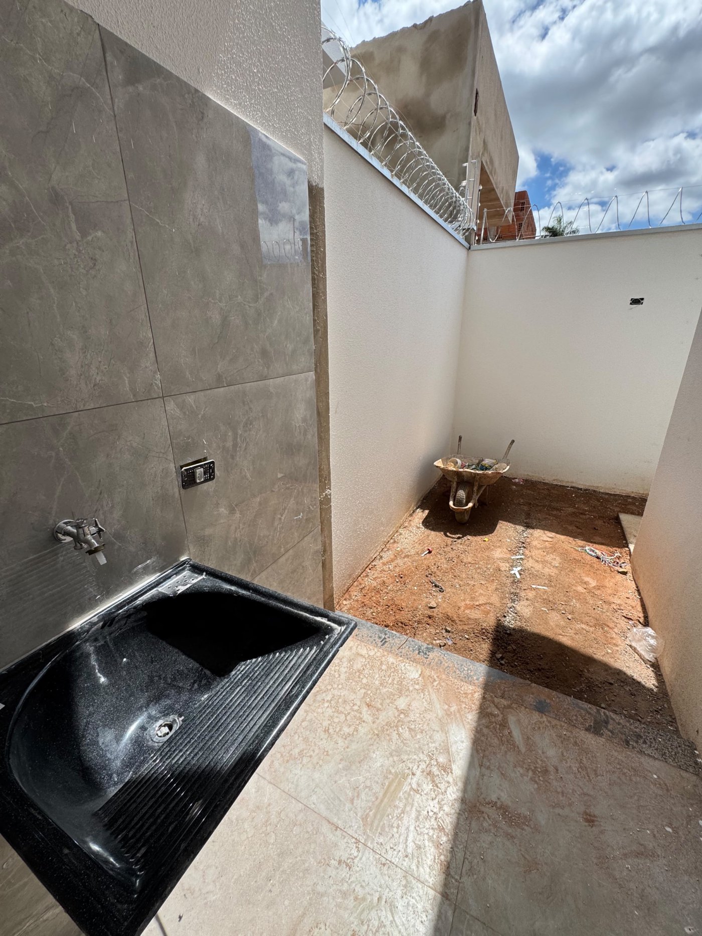 Casa para alugar com 3 quartos, sendo 1 suíte, em Jardim Bela Vista, Três Lagoas, MS