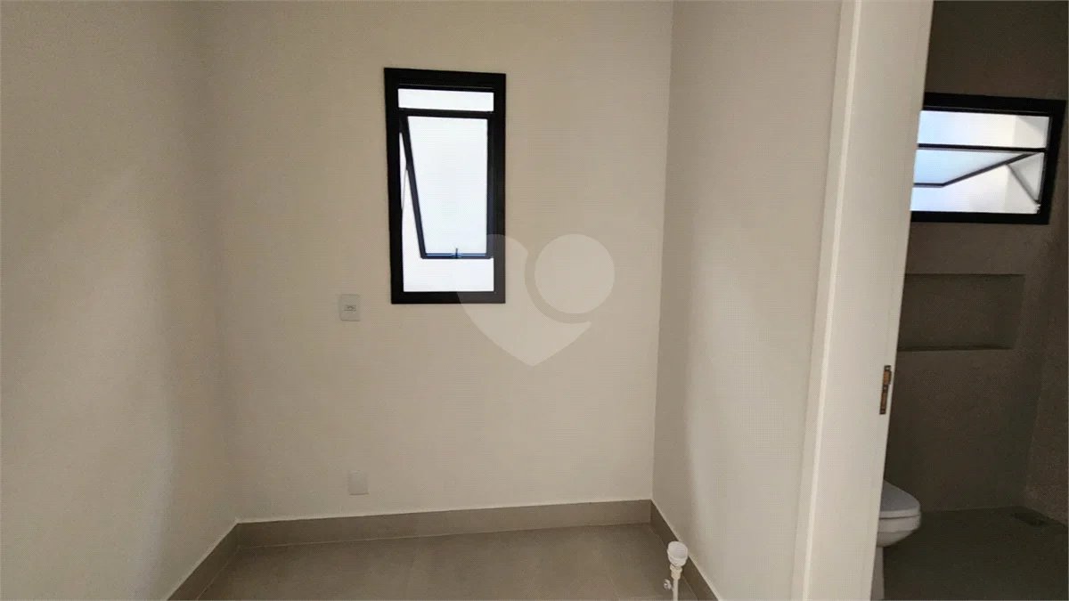 Casa Térrea Recém-Construída à Venda no Condomínio Portal do Bosque – Louveira/SP