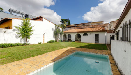 Casa Térrea à venda com 3 quartos, sendo 1 suíte, em Brooklin Velho, São Paulo, SP