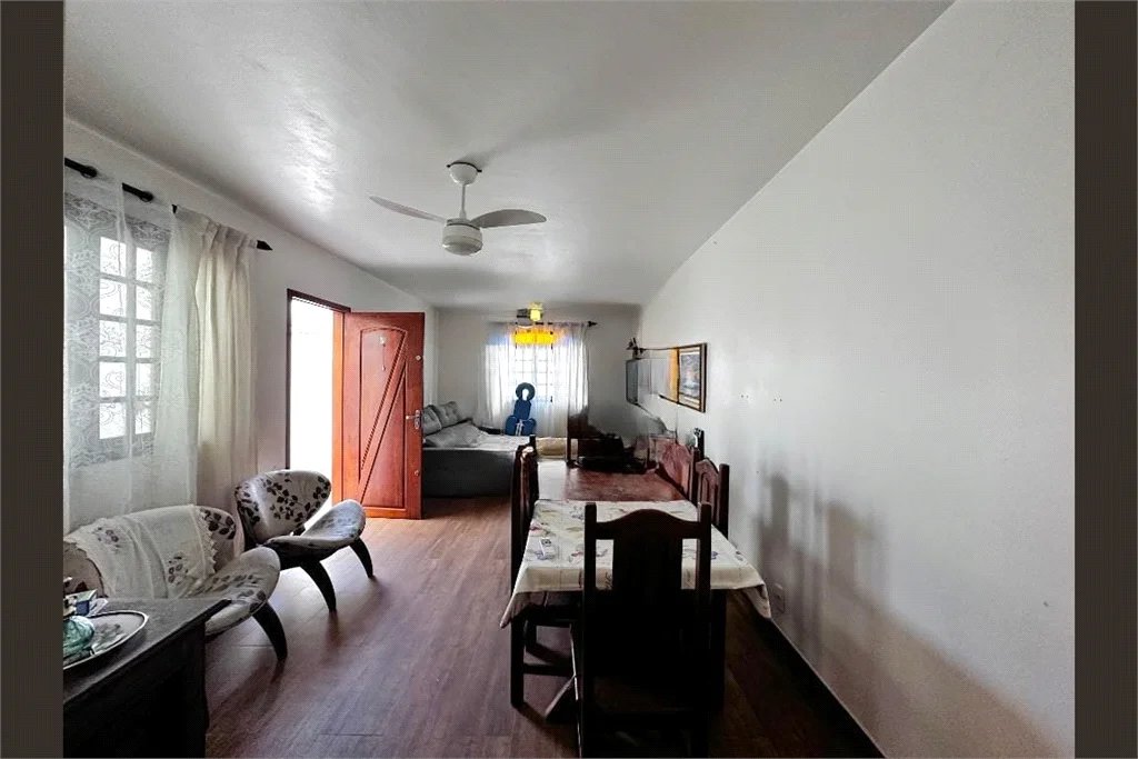 Casa à venda com 3 quartos em Jardim Monte Azul, São Paulo, SP