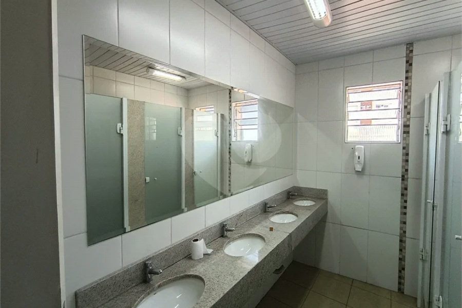 Prédio à venda em Imirim, São Paulo, SP