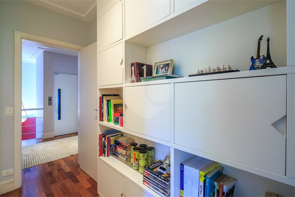 Casa à venda com 4 suítes no condomínio L`exclusive, São Paulo - SP