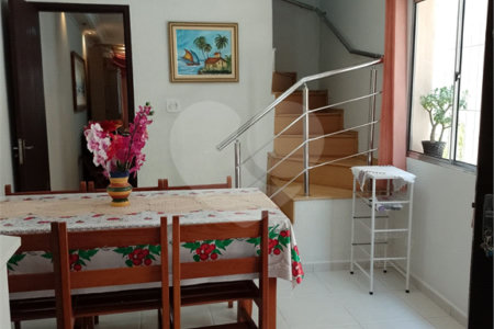 Sobrado à venda com 3 quartos, sendo 1 suíte,  em Vila Santo Estéfano, São Paulo, SP