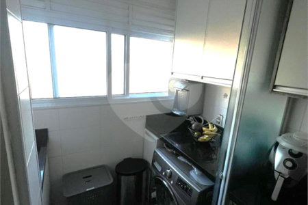 Apartamento à venda com 3 quartos, sendo 1 suíte,  em Super Quadra Morumbi, São Paulo, SP