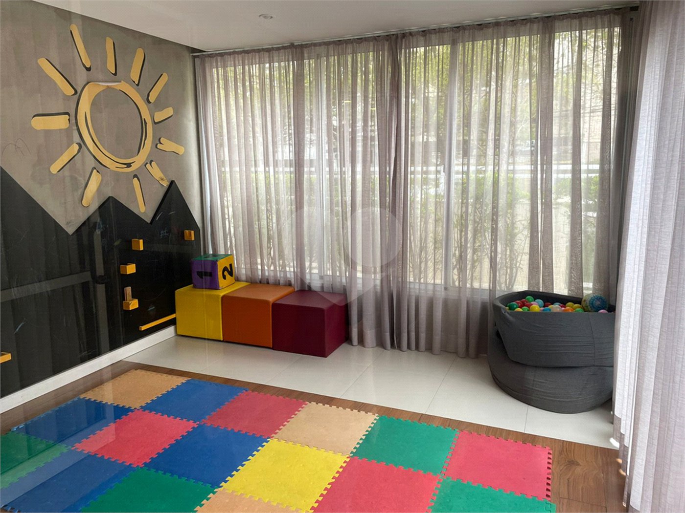 Apartamento à venda com 4 quartos, sendo 3 suítes, em Perdizes, São Paulo, SP