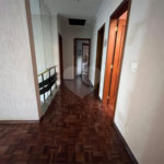 Casa à venda com 4 quartos, sendo 2 suítes, no condomínio Jornalista Américo Ariza, São Paulo - SP