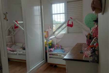 Apartamento à venda com 3 quartos, sendo 1 suíte,  em Vila São João, Sorocaba, SP