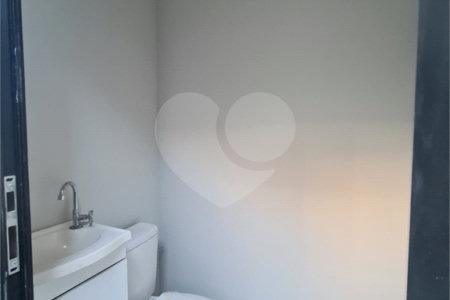 Casa à venda com 3 suítes no condomínio Reserva dos Jatobás, Louveira - SP