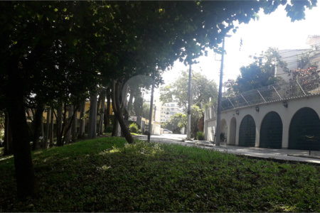 Casa à venda com 3 quartos, sendo 2 suítes, em Jardim Leonor, São Paulo, SP