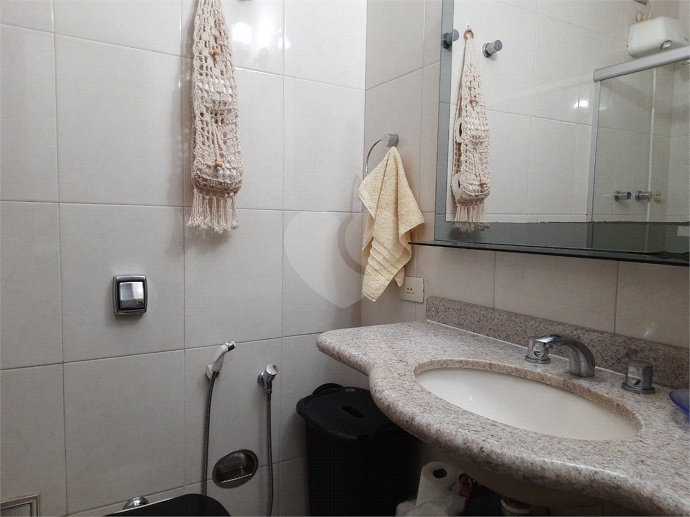 Casa à venda com 4 quartos, sendo 1 suíte,  em Parque Continental, São Paulo, SP