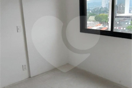 Apartamento à venda com 2 quartos, sendo 1 suíte, no Centro, Mogi das Cruzes, SP