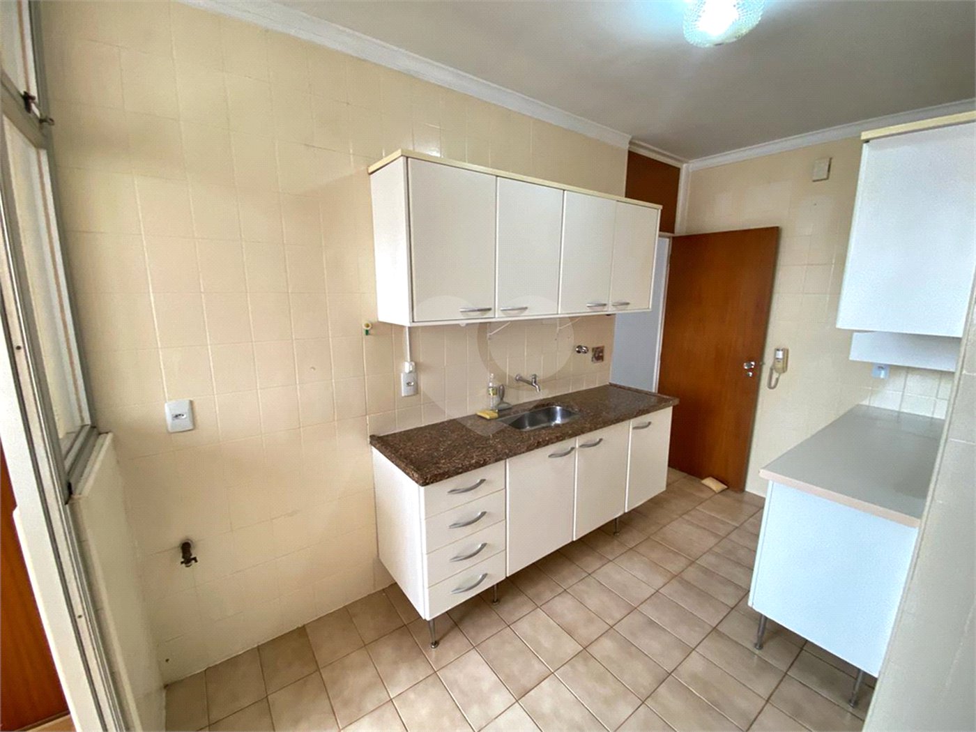 Apartamento à venda com 2 quartos, sendo 1 suíte, no Centro, Ribeirão Preto, SP