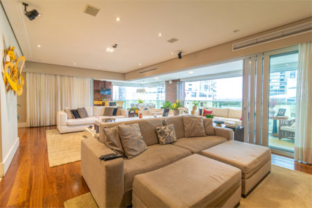 Apartamento à venda com 4 suítes em Campo Belo, São Paulo, SP