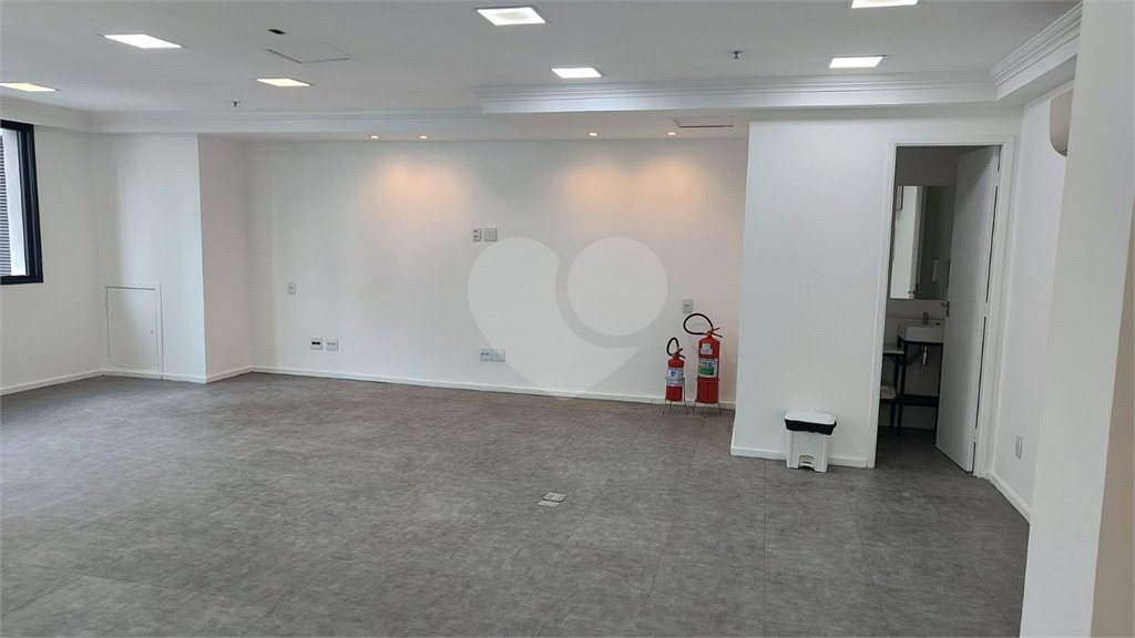 Sala à venda em Alto de Pinheiros, São Paulo, SP