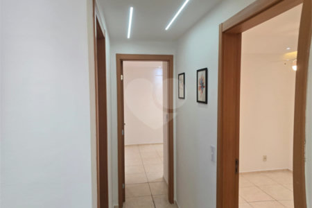 Apartamento à venda com 2 quartos em Santa Cruz, Rio de Janeiro, RJ