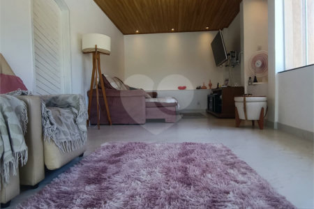 Casa à venda com 3 quartos, sendo 1 suíte, em Caminho de Búzios, Cabo Frio, RJ