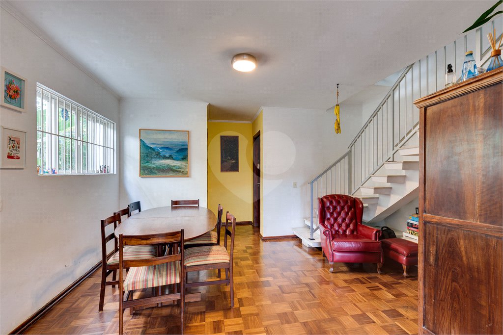 Casa de Vila à venda com 3 quartos, sendo 1 suíte, em Alto da Boa Vista, São Paulo, SP