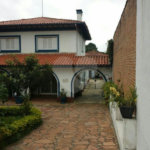 Casa à venda com 5 quartos, sendo 2 suítes, no condomínio Luís Romero Sanson, São Paulo - SP