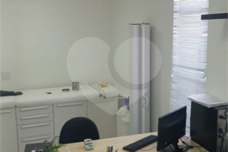 Salão Comercial à venda ou para alugar em Vila Vitória, Mogi das Cruzes, SP